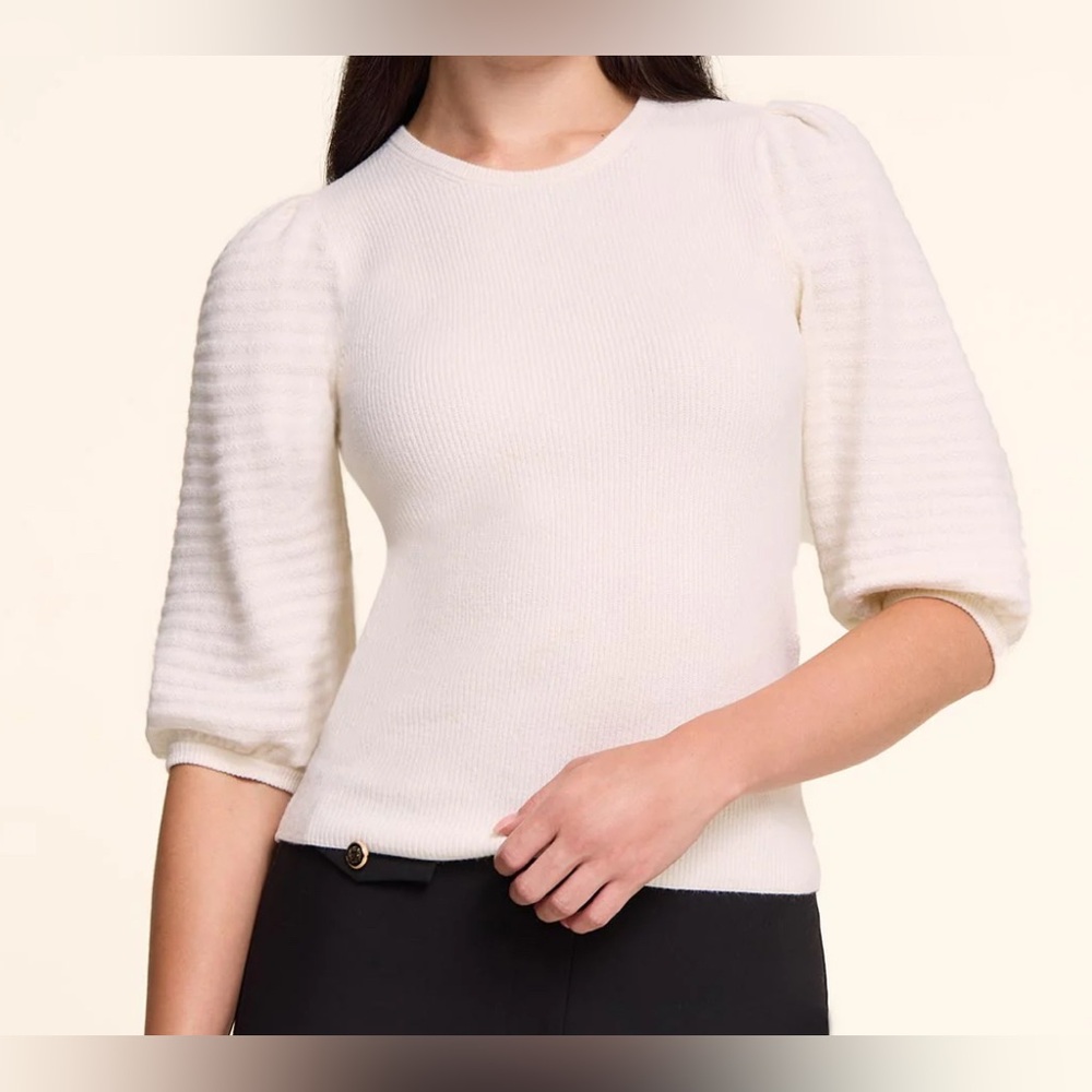 Puff Sleeve Sweater With Bows - Picture 2 of 4